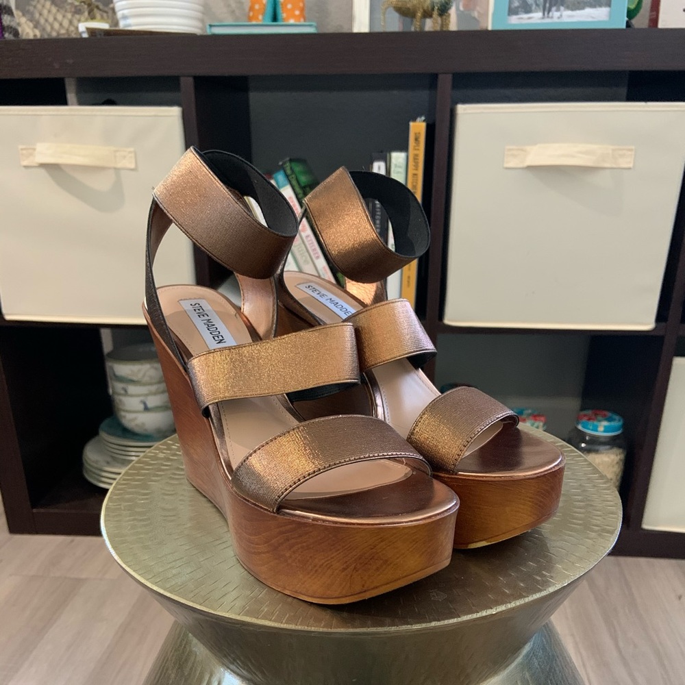 Steve Madden Wedges